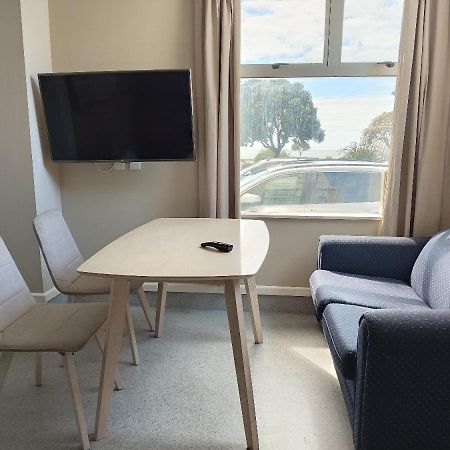Хостел Napier Art House Backpackers Екстер'єр фото