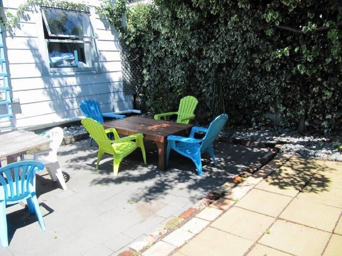 Хостел Napier Art House Backpackers Екстер'єр фото