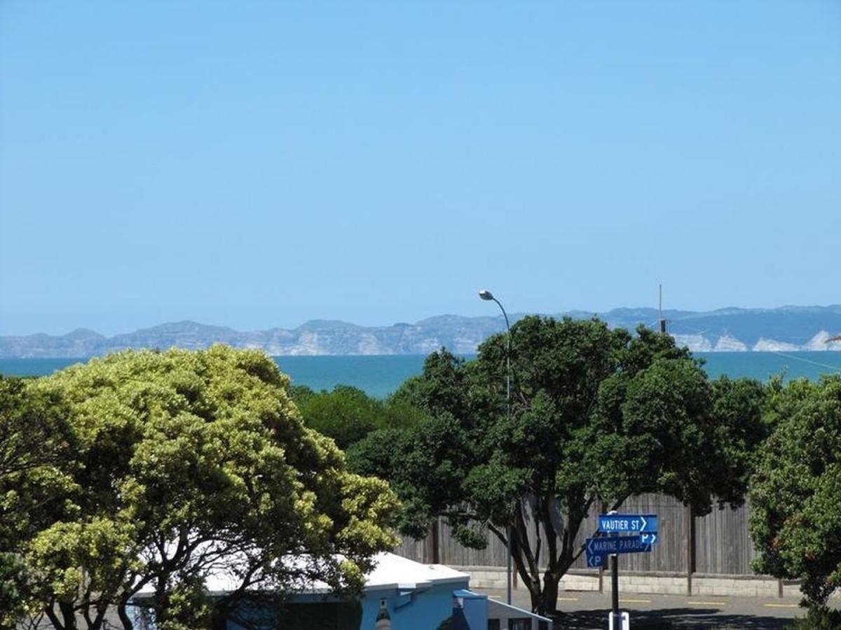 Хостел Napier Art House Backpackers Екстер'єр фото